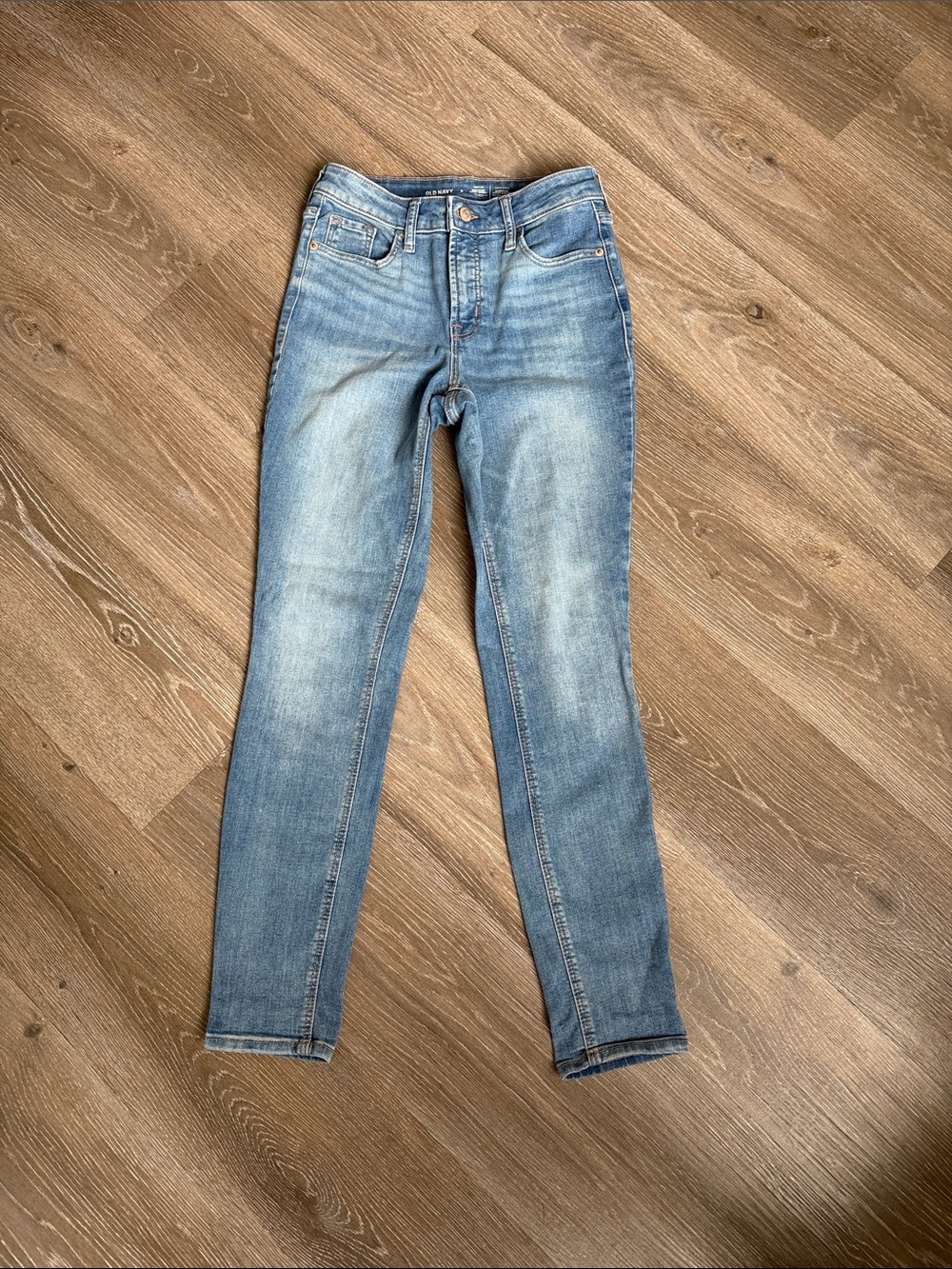 Old Navy Mid-Rise Rockstar Super Skinny Jeans in Blue